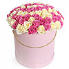 Коробка с 51 белой и розовой розой! - меленькое изображение 1
