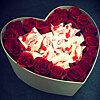Красные розы в коробке "День Св.Валентина" - меленькое изображение 1