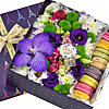 Box with flowers and macaroons "Pearl" - small picture 1