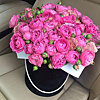 35 pion-shaped roses in the box "Queen" - small picture 1