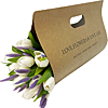 11 білих тюльпанів з лагурусом у конверті - маленьке зображення 1