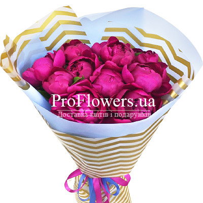 Bouquets of peonies "Surprise for the beloved"