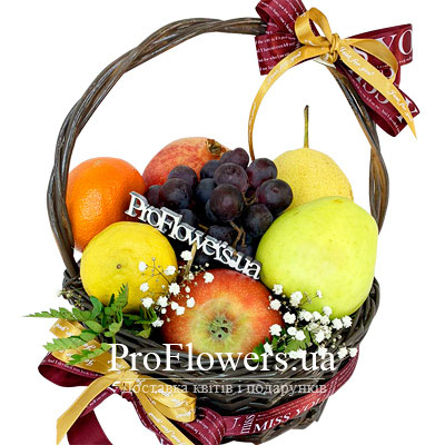 Basket "Fruit ensemble"