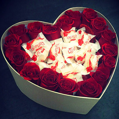 Red roses in a box "St.Valentine's Day"