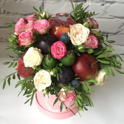 Bouquet of fruits and flowers "Feast of the Soul"