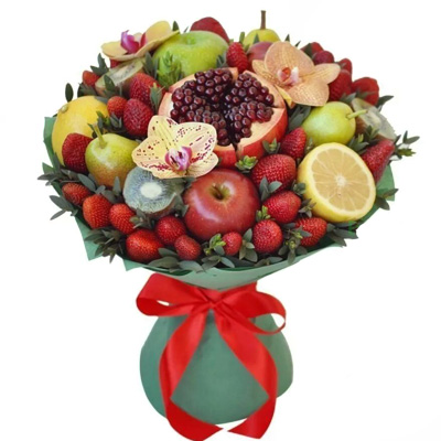 Bouquet of fruits and berries "Summer rendezvous"