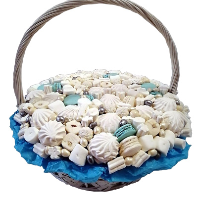 Basket with marshmallows "Swan Song"