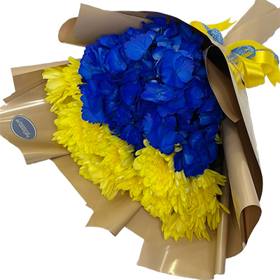 Bouquet with hydrangea "With Ukraine in the Heart"