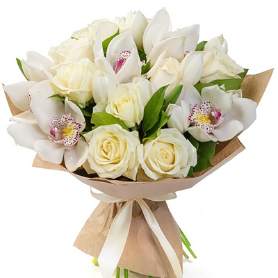 Букет білих троянд і орхідей