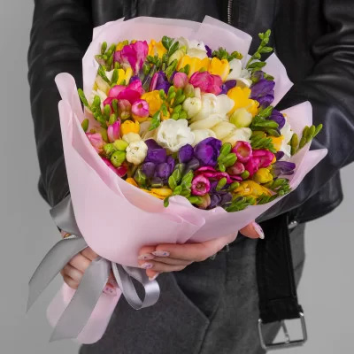 Bouquet of freesia "Cocktail"