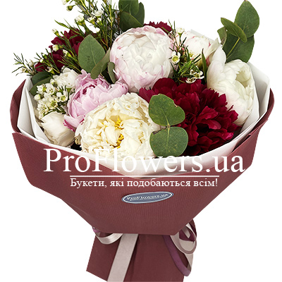 Bouquet with peonies "Air"