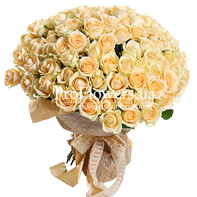 Bouquet of cream roses "Sense of lightness"