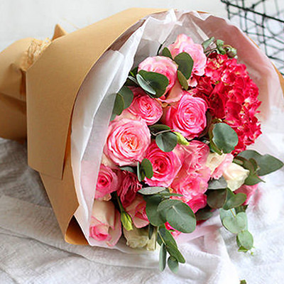 Букет розовых роз и гортензий "Романтика" - изображение 2