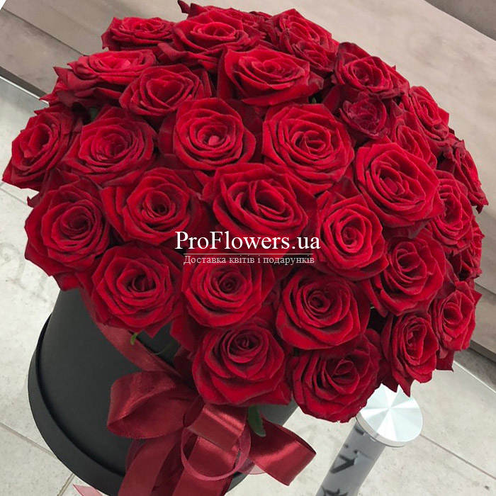 35 red roses in a box