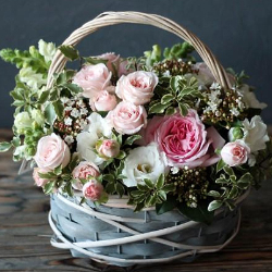 Flower Basket "Noble Taste"