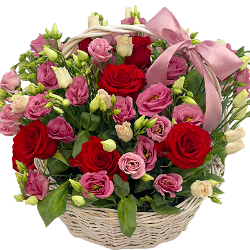 Basket with roses and eustomas