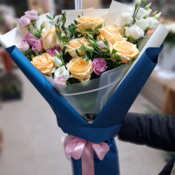 Букет квітів "Версаль"