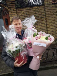 Delivery in Ukraine - Box of roses "Verse of love"