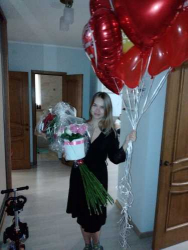 Delivery in Ukraine - 1 Meter import red rose by the piece