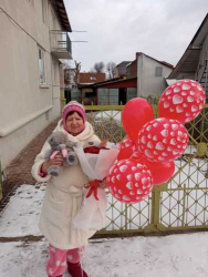 Доставка по Украине - 5 красных воздушных шаров с сердцами