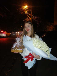 Доставка по Україні - Біла троянда поштучно