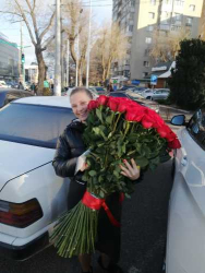 Доставка по Украине - 101 импортная метровая роза "Фридом"