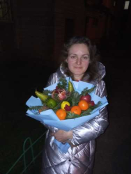 Delivery in Ukraine - Fruit bouquet " Winter cocktail"