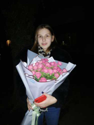 Доставка по Україні - 5 імпортних кущових троянд