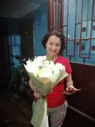 Букет білих троянд і орхідей - швидка доставка з ProFlowers.ua