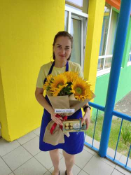 Order with delivery - Bouquet of 5 sunflowers