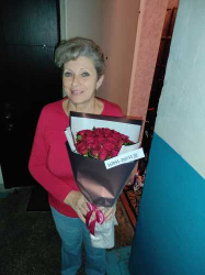 25 червоних троянд "Закоханість" - швидка доставка з ProFlowers.ua