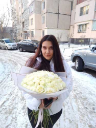 Buy with delivery - Bouquet of 51 white roses "For the sweetheart"