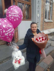 Доставка по Україні - Букет із цукерок з подарунком "Розалі"