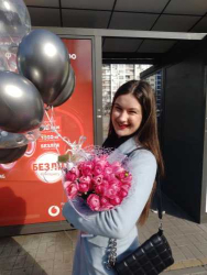 Доставка по Украине - Букет цветов "Моей королеве"