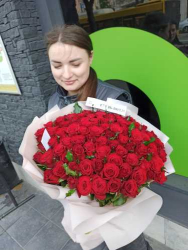 Доставка по Україні - 101 червона троянда