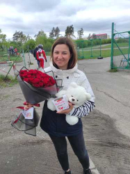Delivery in Ukraine - European bouquet of 51 red roses