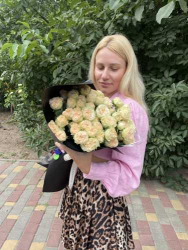 Delivery in Ukraine - Bouquet of roses Misty Bubbles "Intuition"