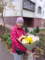 Delivery in Ukraine - Bouquet of colorful chrysanthemums