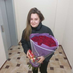 Delivery in Ukraine -  Bouquet "Luxurious"