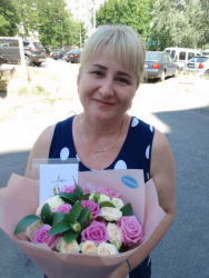 Delivery in Ukraine - Bouquet of roses "Scented"