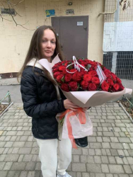 Доставили в Потсдаме 101 красная роза