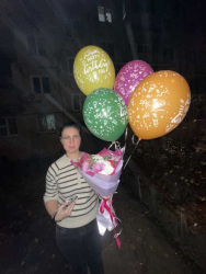 Delivered in Kiev 5 balloons with the print "Happy Birthday!"