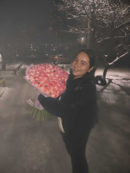 Доставили в Умане 101 розовая роза "Лесли"