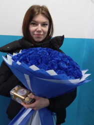 Доставили в Умане 51 синяя роза "Индиго"
