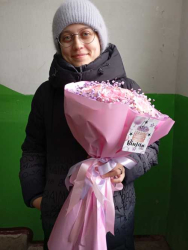 Delivered in Kiev Bouquet of roses "Fragrant"