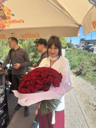 Order with delivery - 101 red roses