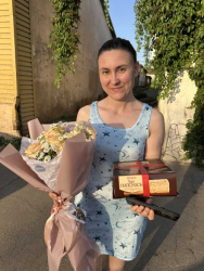 Доставили в Києві Торт Наполеон"
