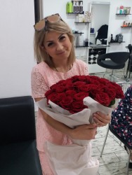 Букет червоних троянд "Калиновий смак" - швидка доставка з ProFlowers.ua