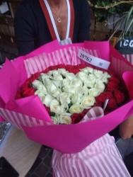 Bouquet of 101 red and white roses in heart - from ProFlowers.ua