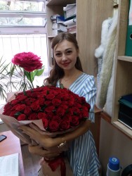 Bouquet with red roses "Lady" - buy at flower shop ProFlowers.ua